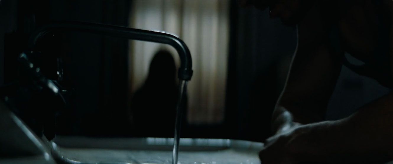 Still 02